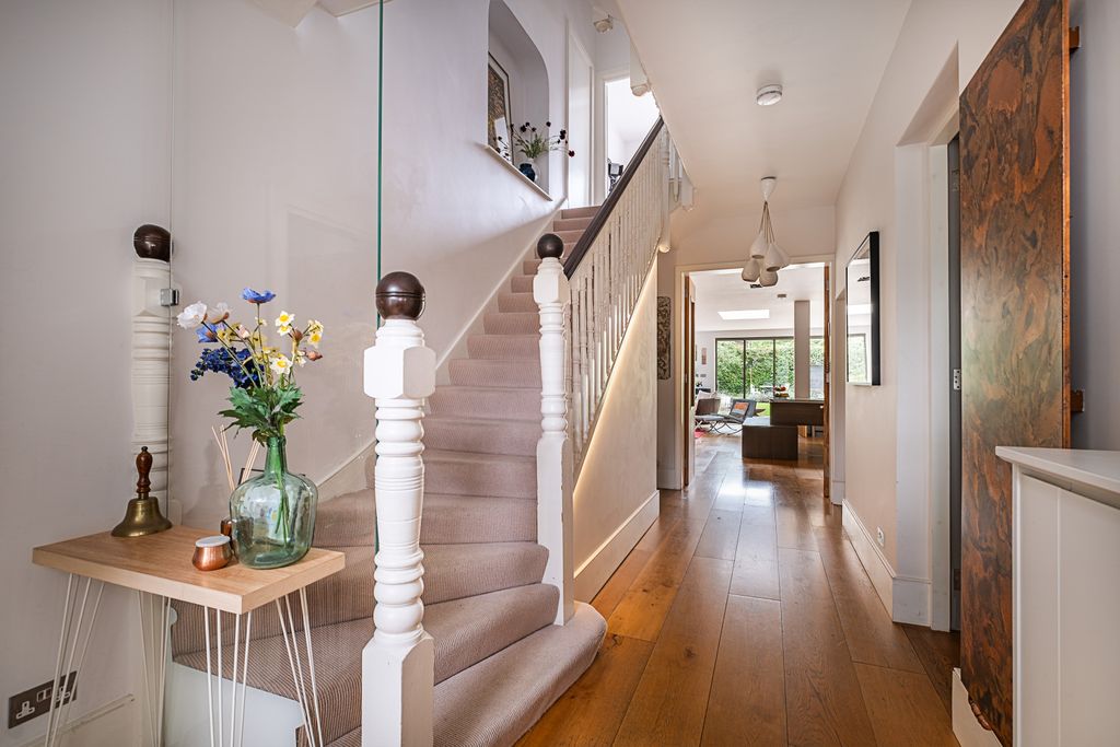 Additional image 2 of 6 bed detached house for saleLion Gate Gardens, Richmond TW9