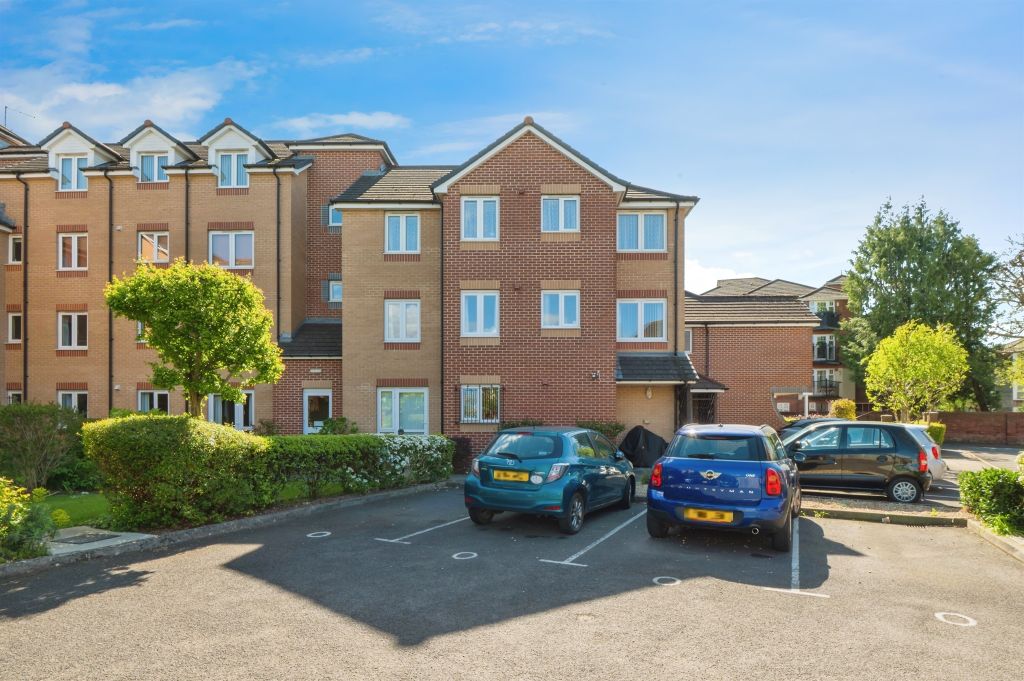 2 bed flat for saleOakley Road, Southampton SO16
