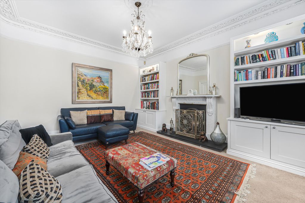 Additional image 5 of 5 bed detached house for saleThe Vineyard, Richmond TW10