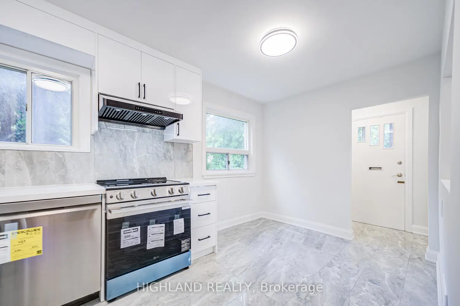 Additional image 9 of 38 Esmond Crescent