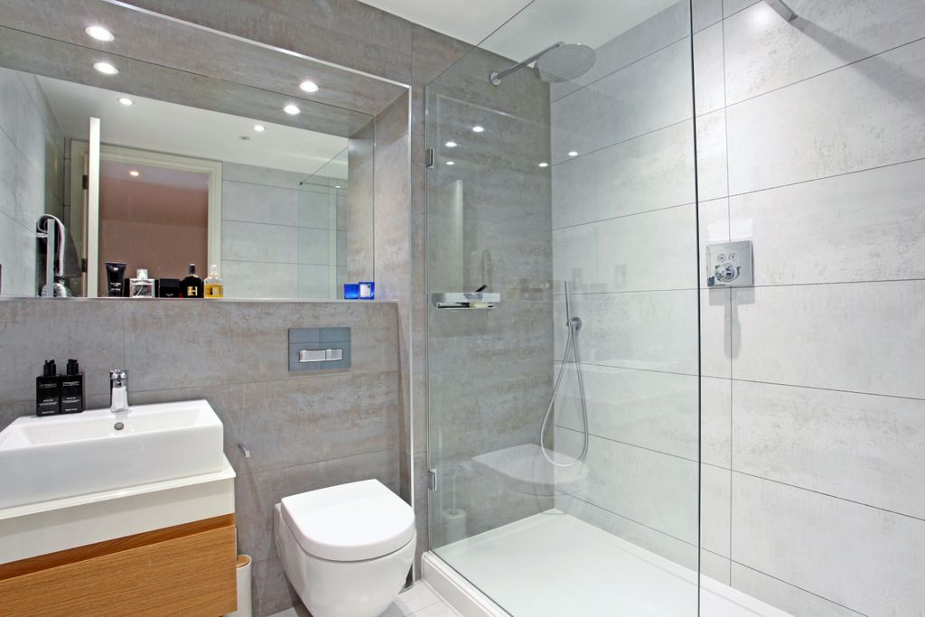 Additional image 13 of 2 bed flat for saleFarm Yard, Windsor SL4