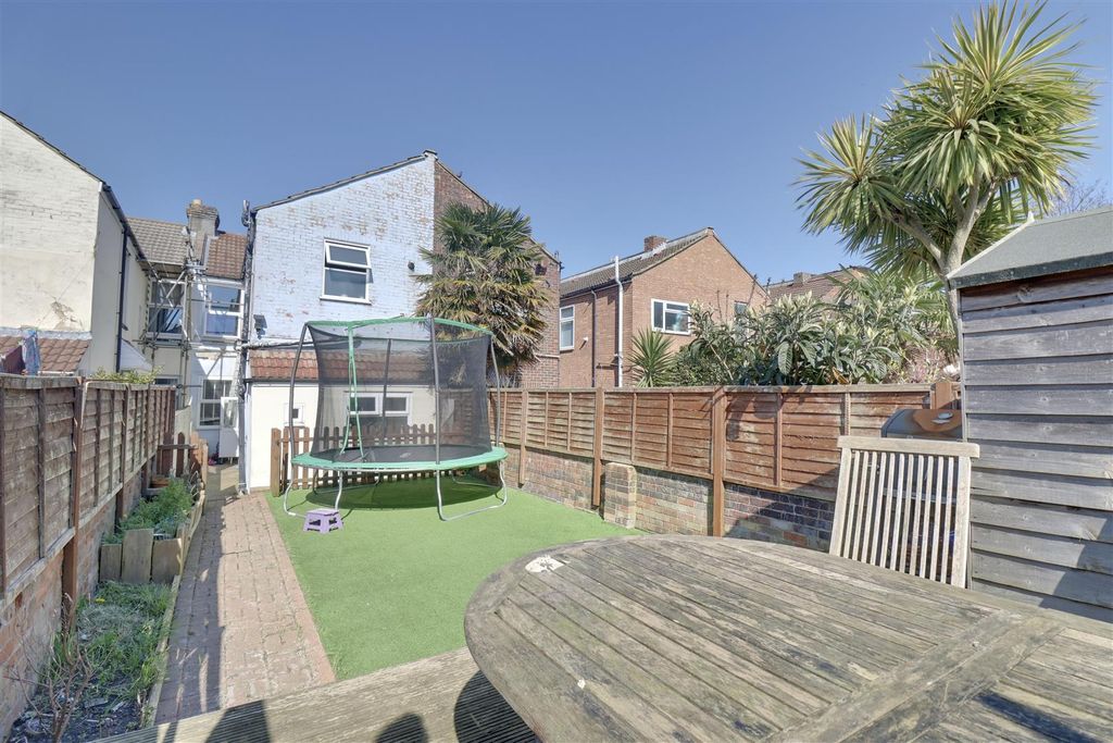 Additional image 5 of 3 bed property for saleMunster Road, Portsmouth PO2