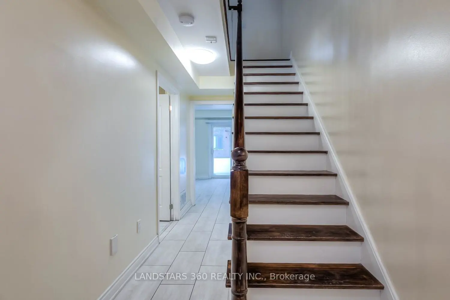 Additional image 17 of 9133 Bayview Avenue 69