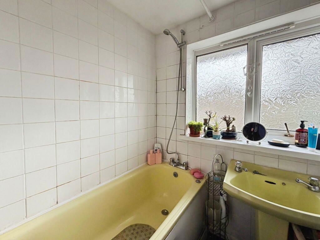 Additional image 10 of 3 bed semi-detached house for saleDunvegan Drive, Southampton SO16