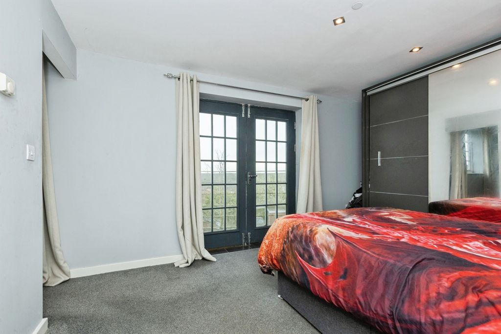 Additional image 11 of 2 bed flat for saleShilton Road, Barwell, Leicestershire LE9