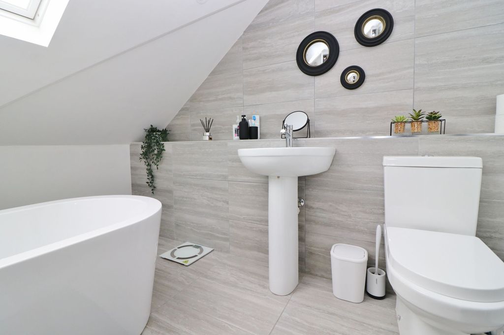 Additional image 20 of 5 bed detached house for saleNetley Firs Road, Hedge End SO30