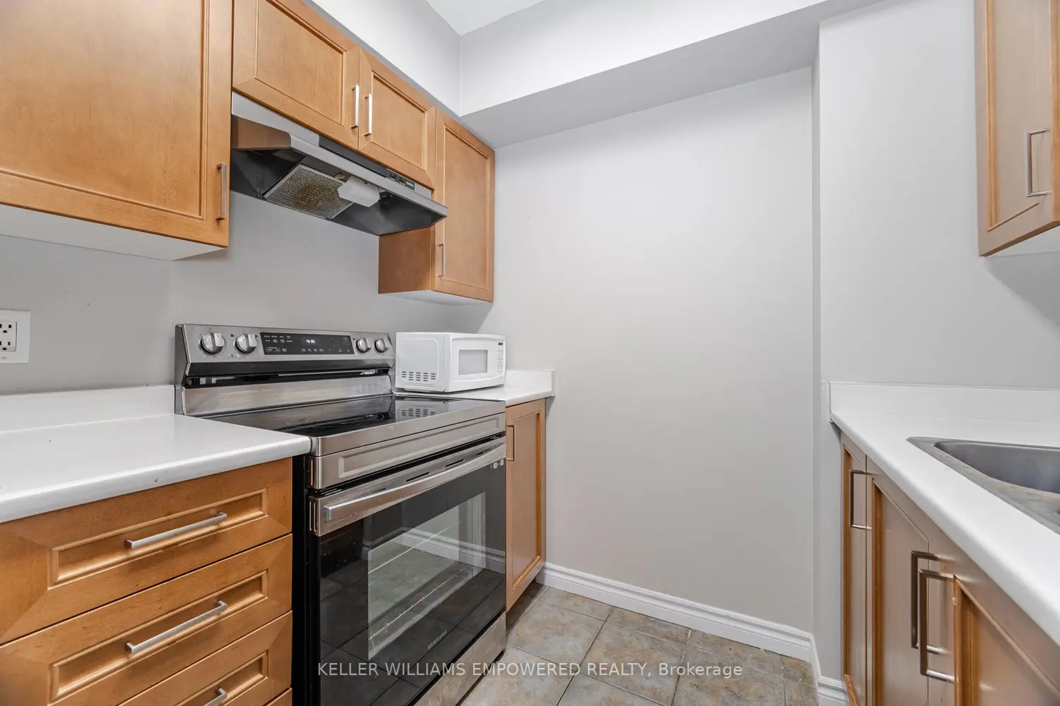 Additional image 9 of 2088 Lawrence Avenue 410