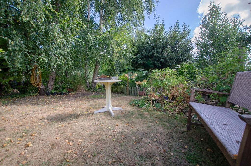 Additional image 17 of 2 bed cottage for salePortsmouth Road, Southampton SO19