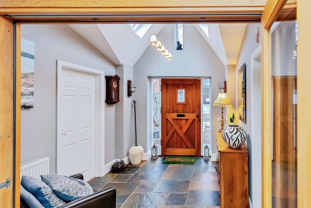 Additional image 11 of 6 bed detached house for saleGlover Court, Middleton, Market Harborough LE16