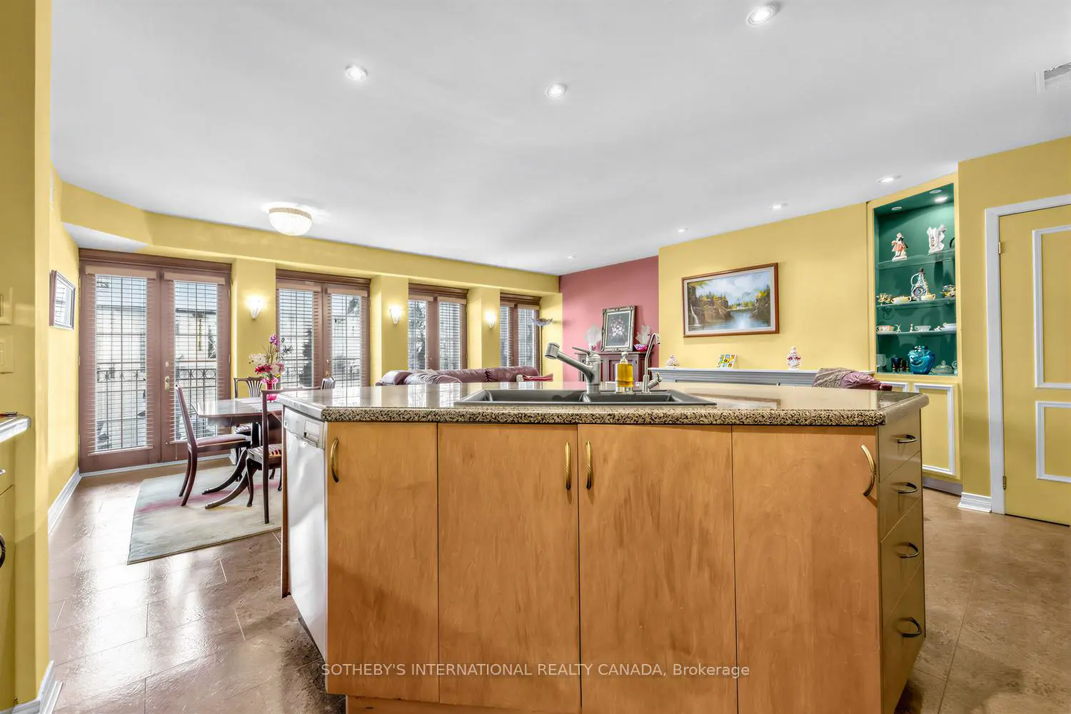 Additional image 8 of 8 Hawthorn Avenue 202
