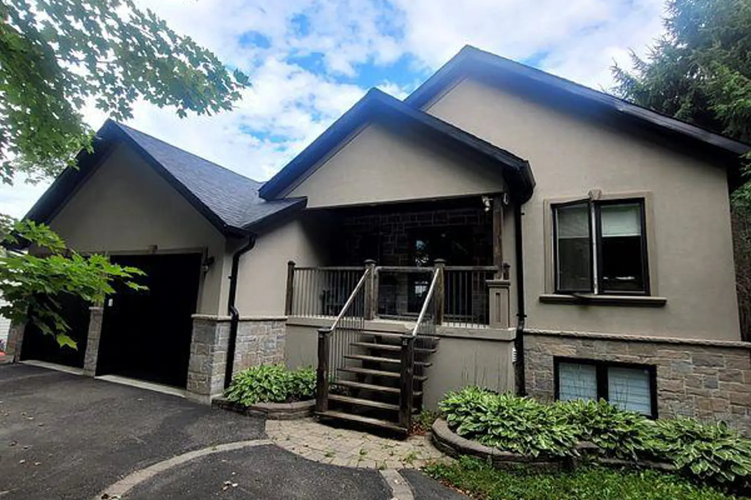 1021 Bannister Street