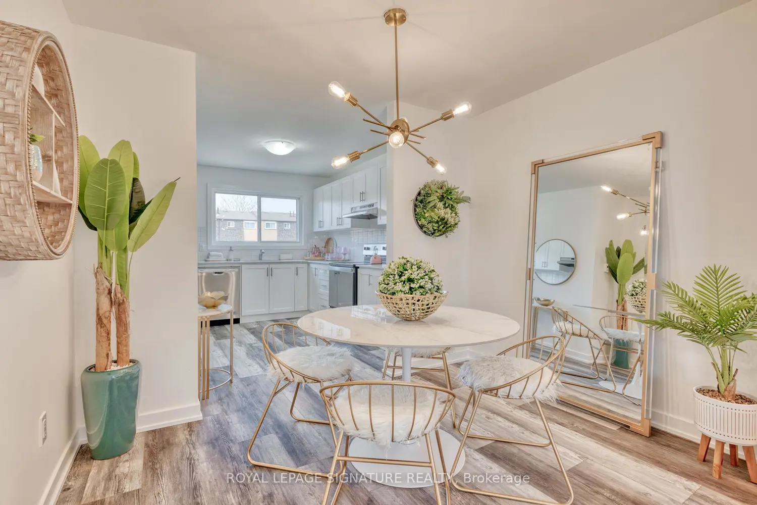 Additional image 8 of 20 Anna Capri Drive 22
