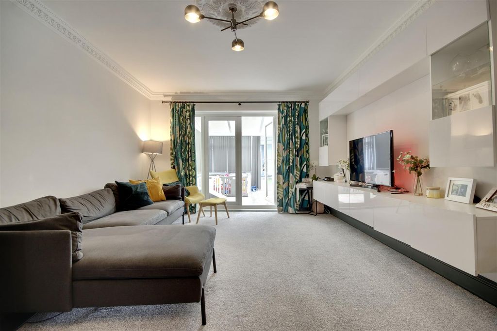 Additional image 12 of 3 bed end terrace house for saleBransbury Road, Southsea PO4