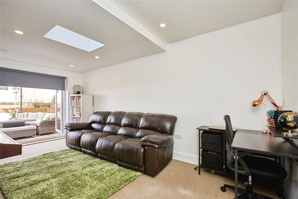 Additional image 10 of 4 bed detached house for saleHorsebridge Hill, Newport, Isle Of Wight PO30