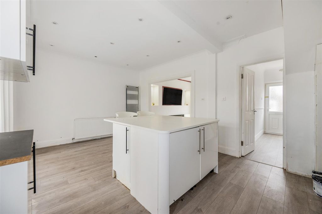 Additional image 3 of 4 bed detached house for saleKensington Road, Portsmouth PO2