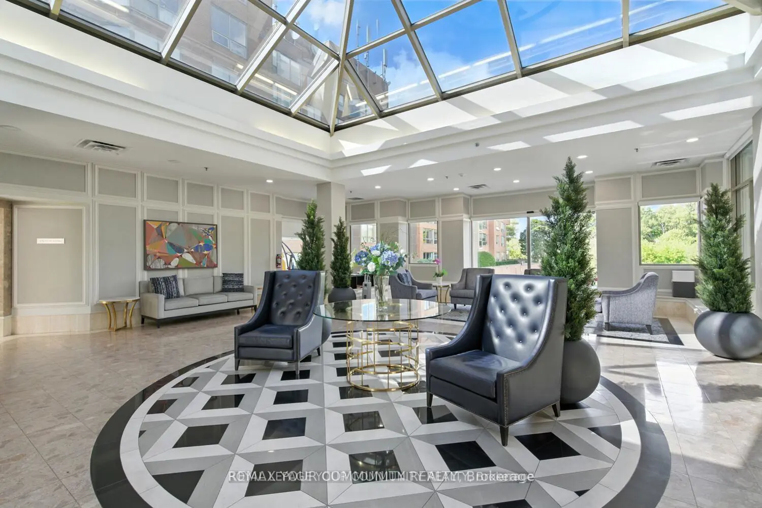 Additional image 11 of 14924 Yonge Street 305
