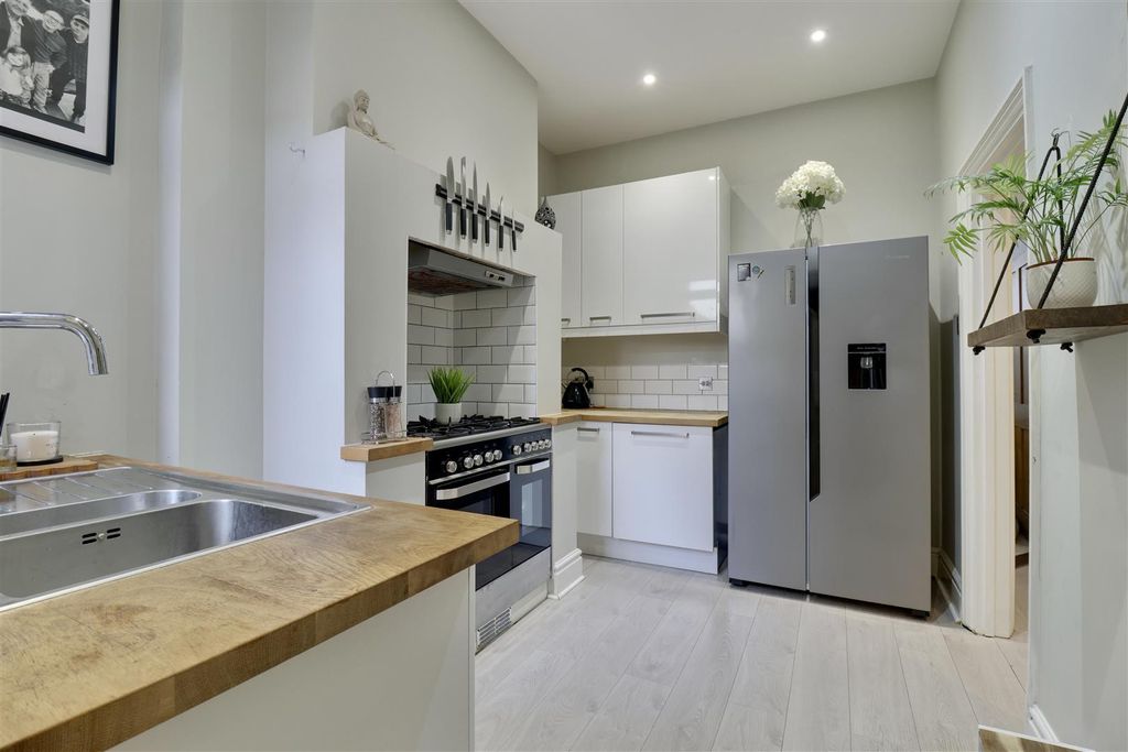 Additional image 4 of 3 bed property for saleHaslemere Road, Southsea PO4