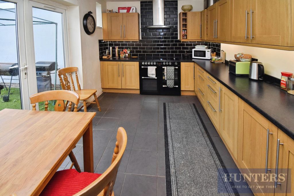 Additional image 7 of 3 bed semi-detached house for saleCentral Avenue, Wigston LE18