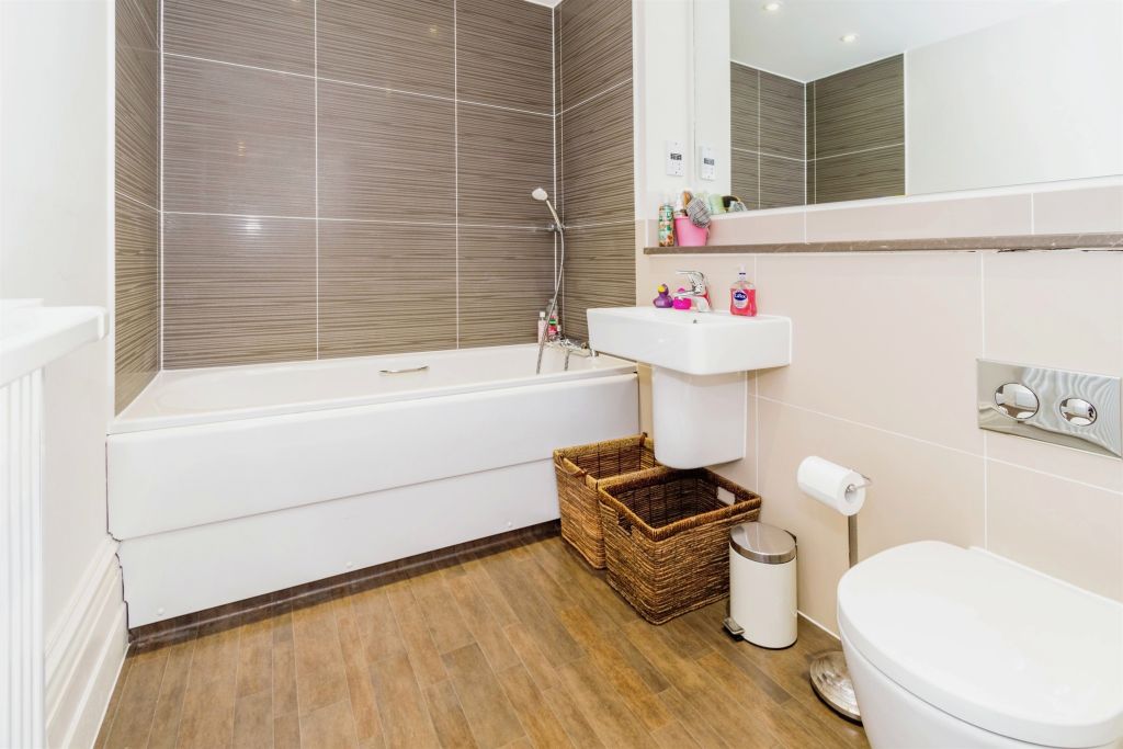 Additional image 9 of 2 bed flat for saleJames Weld Close, Southampton SO15