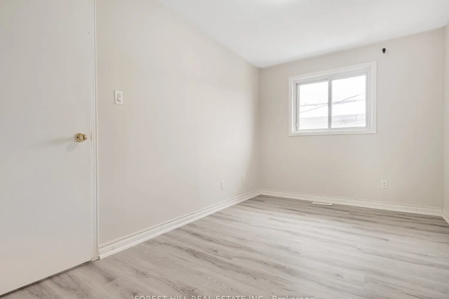 Additional image 9 of 16 Rexdale Boulevard 25