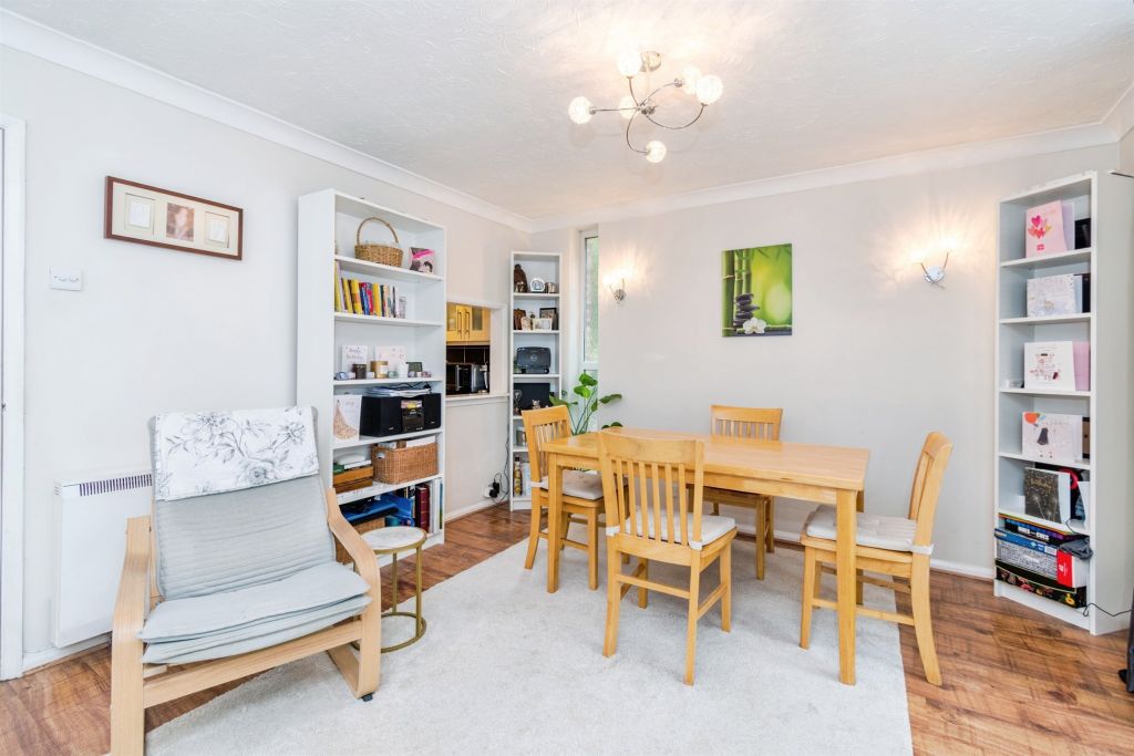 Additional image 4 of 2 bed flat for saleNorthlands Road, Southampton SO15