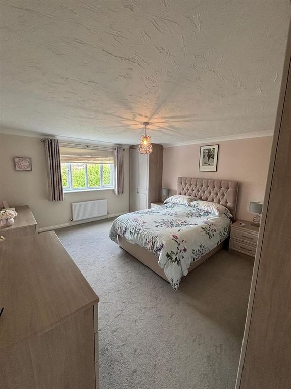 Additional image 18 of 4 bed detached house for saleFriern Walk, Wickford SS12