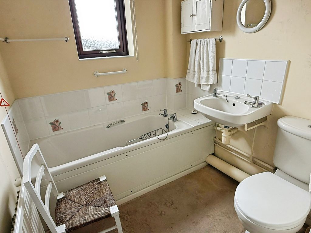 Additional image 8 of 1 bed flat for saleSt Pauls Close, Oadby LE2