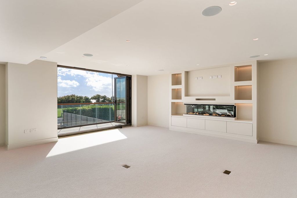 Additional image 8 of 5 bed detached house for saleMarine Drive, Goring-By-Sea, Worthing BN12