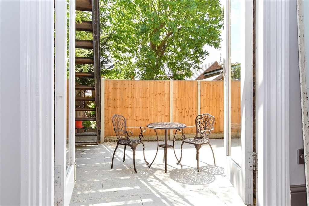 Additional image 4 of 2 bed maisonette for saleGlebe Avenue, Woodford Green, Essex IG8