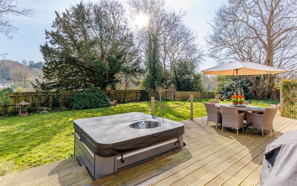 Additional image 22 of 6 bed detached house for saleCarisbrooke, Isle Of Wight PO30