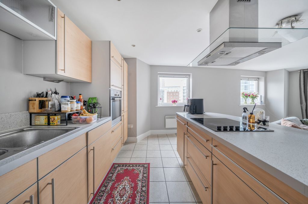 Additional image 6 of 2 bed flat for saleThe Canalside, Gunwharf Quays, Portsmouth, Hampshire PO1