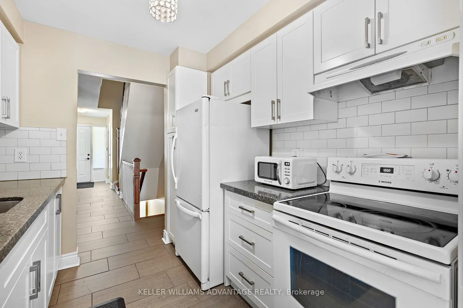 Additional image 13 of 1051 Sandhurst Circle 17