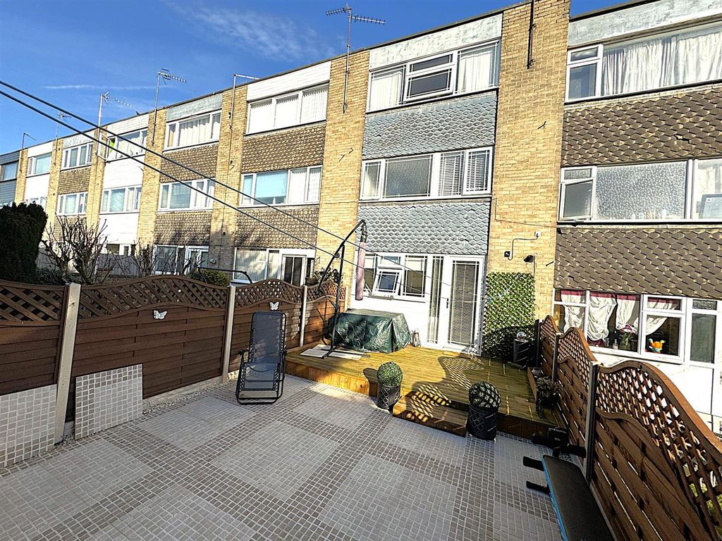 Additional image 24 of 4 bed town house for saleCarron Close, Corby NN17