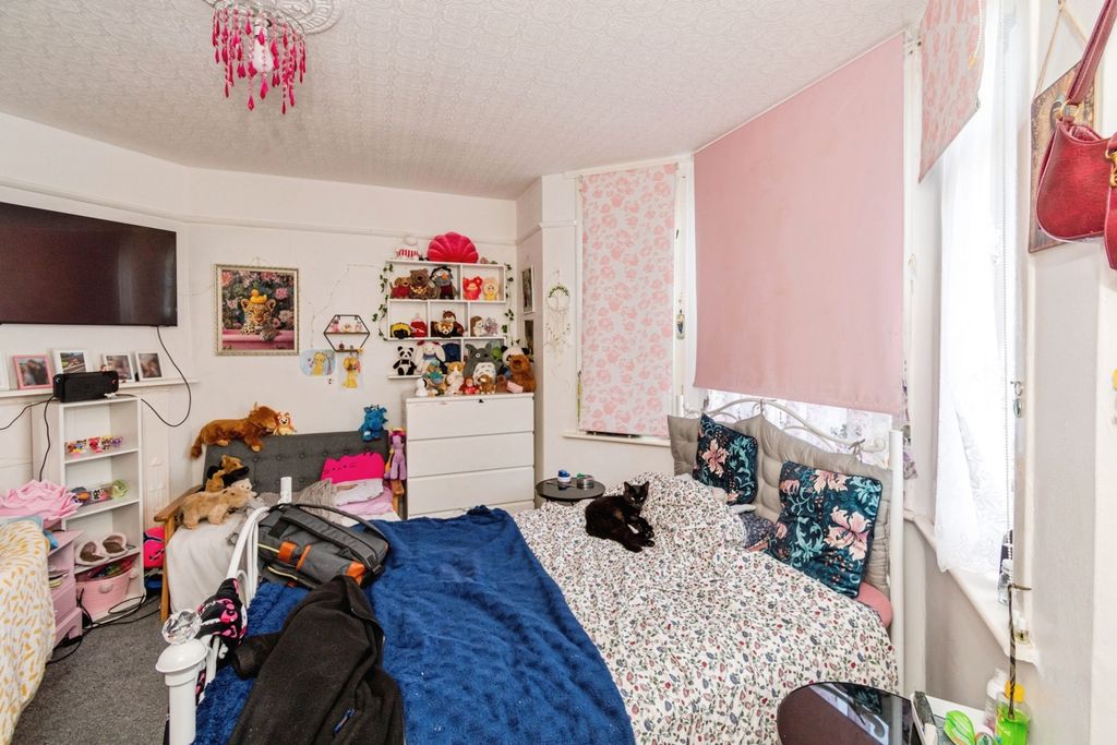 Additional image 7 of 3 bed semi-detached house for saleHarefield Road, Southampton, Hampshire SO17