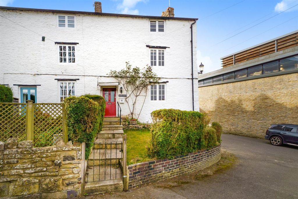 2 bed cottage for saleOxford Street, Woodstock OX20