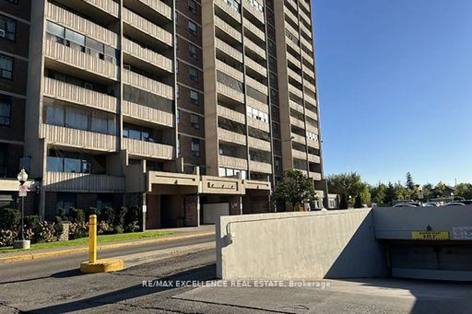 3390 Weston Road 2105