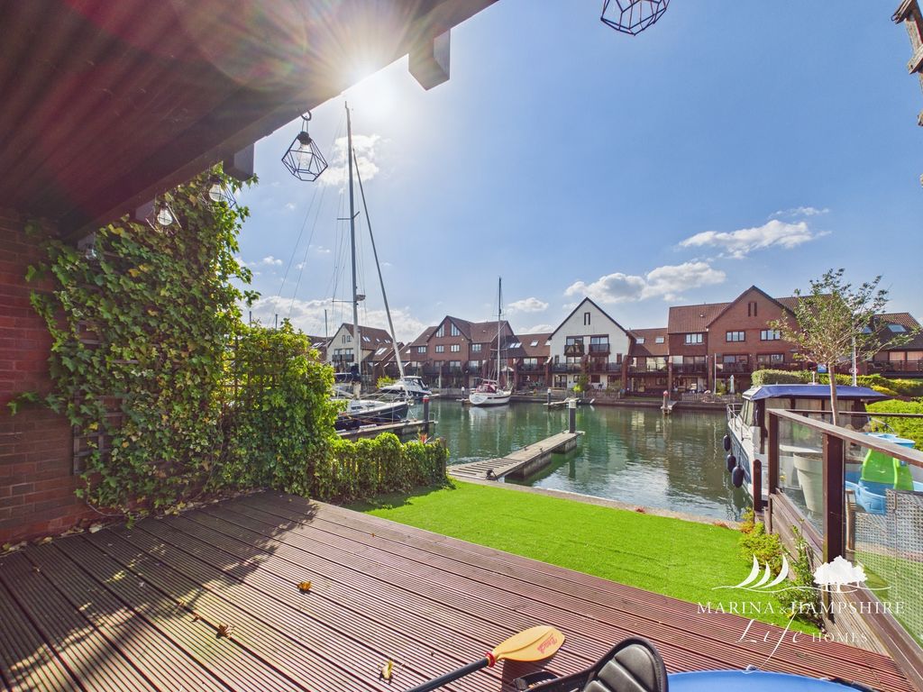 Additional image 6 of 4 bed town house for saleNewlyn Way, Port Solent PO6