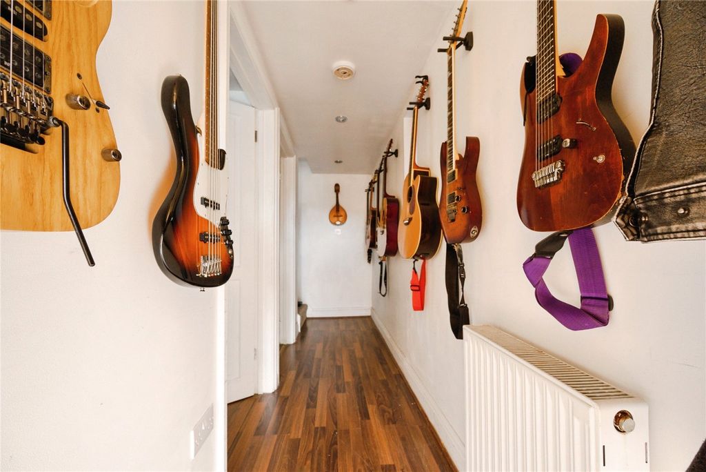 Additional image 15 of 1 bed property for saleGladys Avenue, Portsmouth, Hampshire PO2