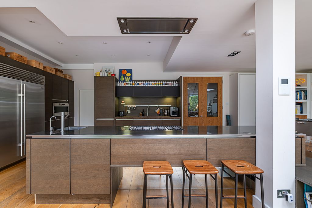 Additional image 4 of 6 bed detached house for saleLion Gate Gardens, Richmond TW9