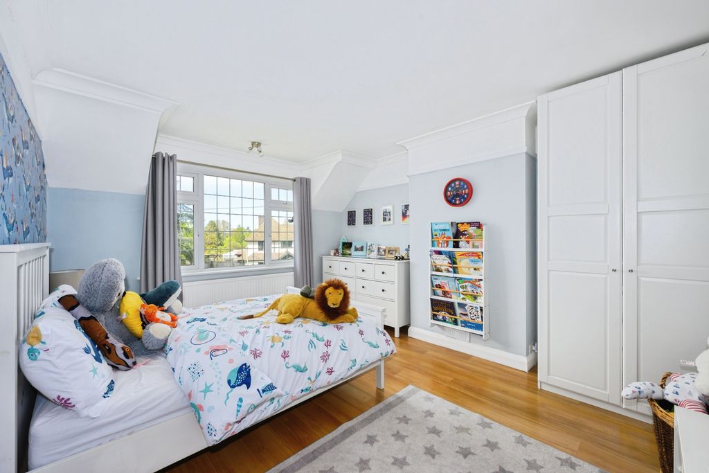 Additional image 12 of 4 bed semi-detached house for saleSalmons Lane, Whyteleafe CR3