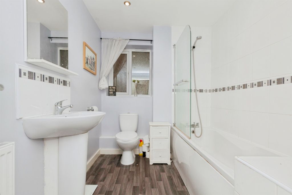 Additional image 16 of 5 bed detached house for saleParnell Close, Littlethorpe, Leicester LE19