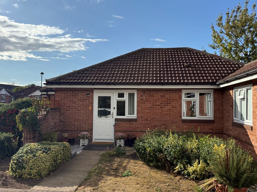 2 bed bungalow for saleEstley Road, Broughton Astley LE9