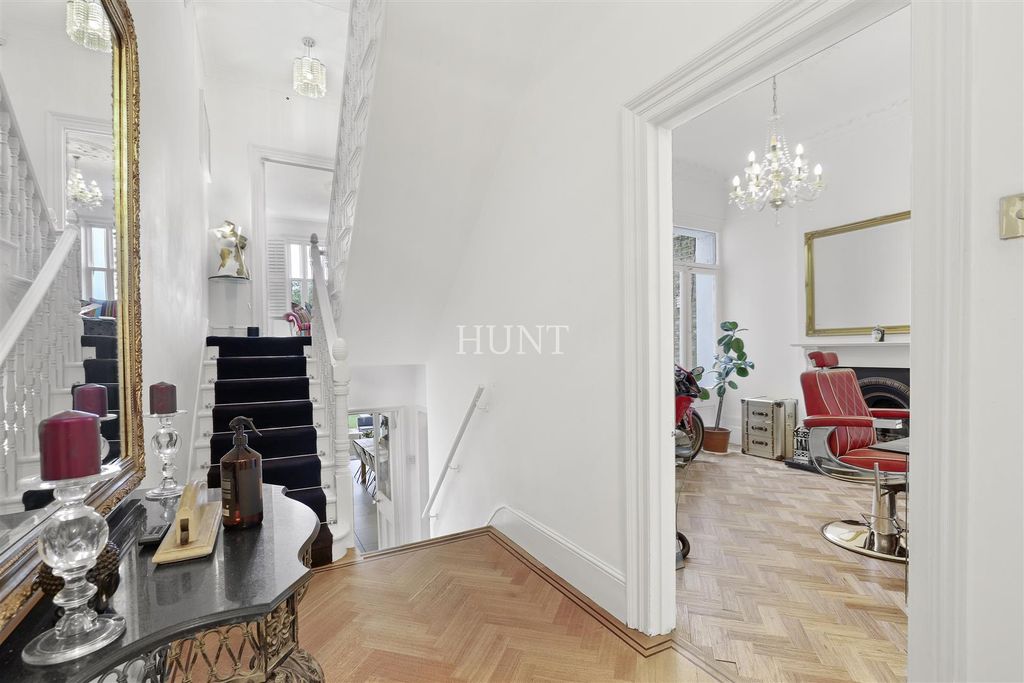Additional image 12 of 5 bed terraced house for saleBroomhill Road, Woodford Green IG8