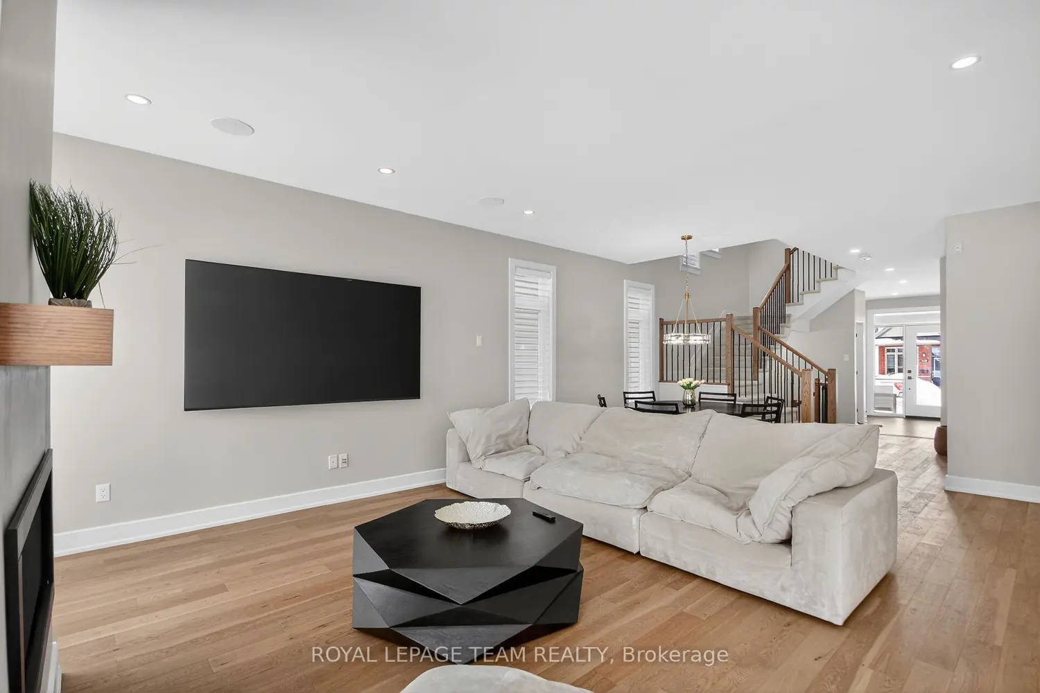 Additional image 16 of 988 Beckton Heights