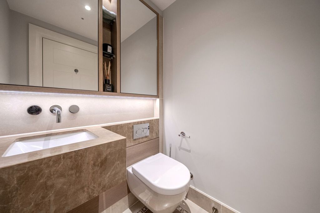 Additional image 9 of 2 bed flat for saleRichmond Hill, Richmond TW10