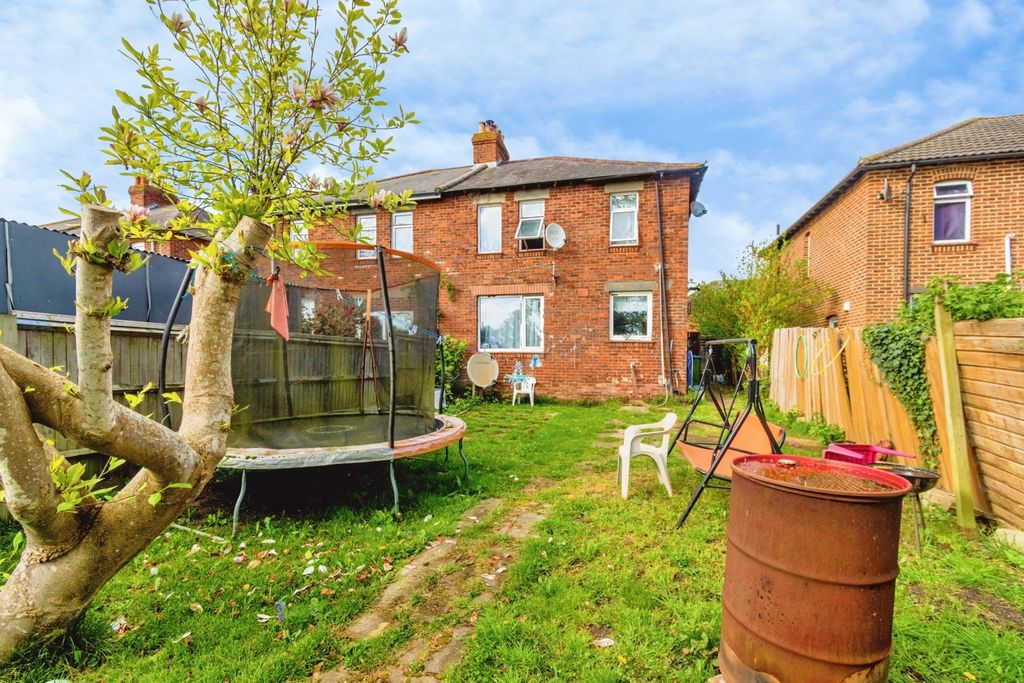 Additional image 10 of 3 bed semi-detached house for saleHarefield Road, Southampton, Hampshire SO17