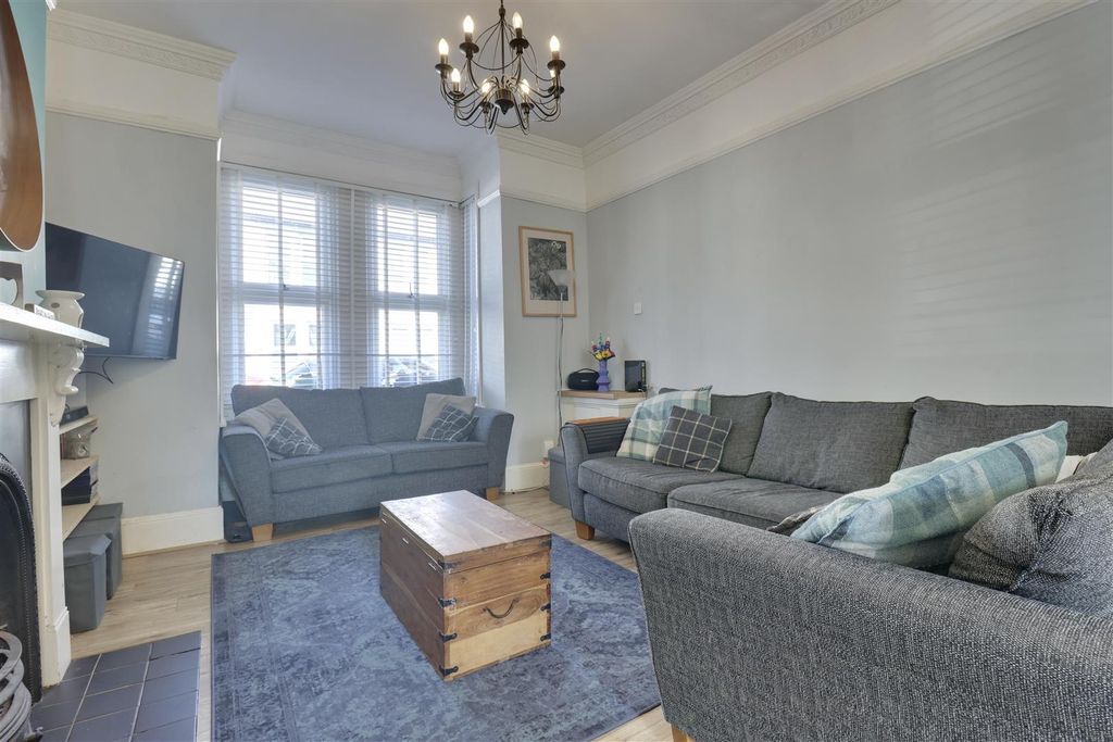 Additional image 4 of 3 bed property for saleMunster Road, Portsmouth PO2