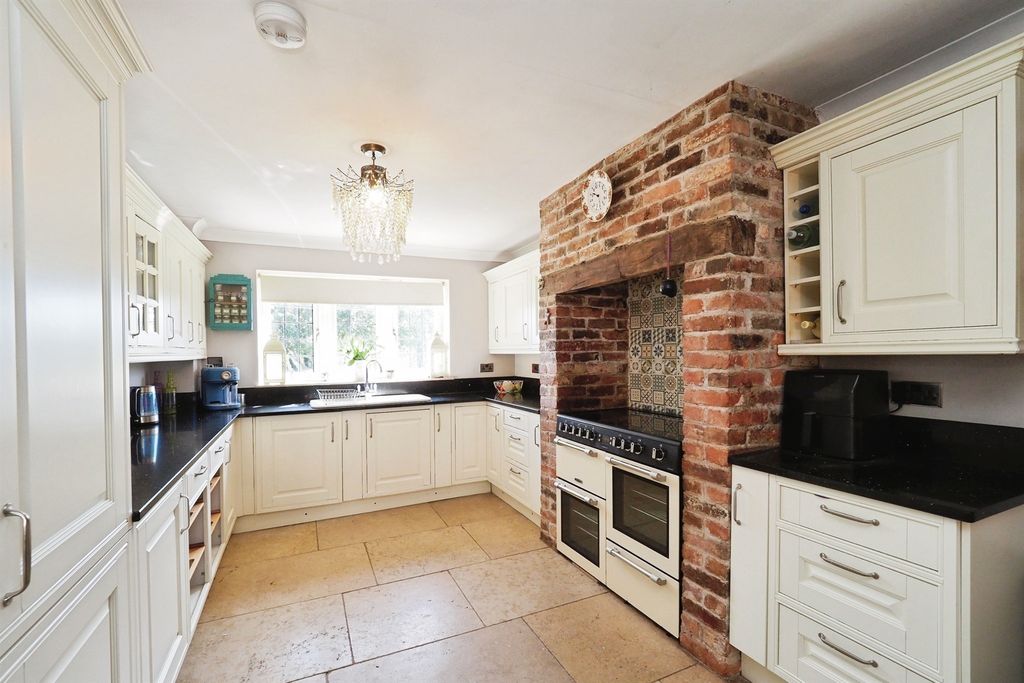 Additional image 3 of 5 bed link detached house for saleChapel Rise, Worthington, Ashby-De-La-Zouch LE65