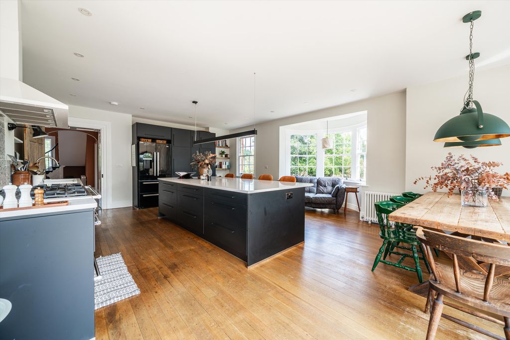 Additional image 8 of 5 bed detached house for saleForest Road, Wokingham, Berkshire RG40