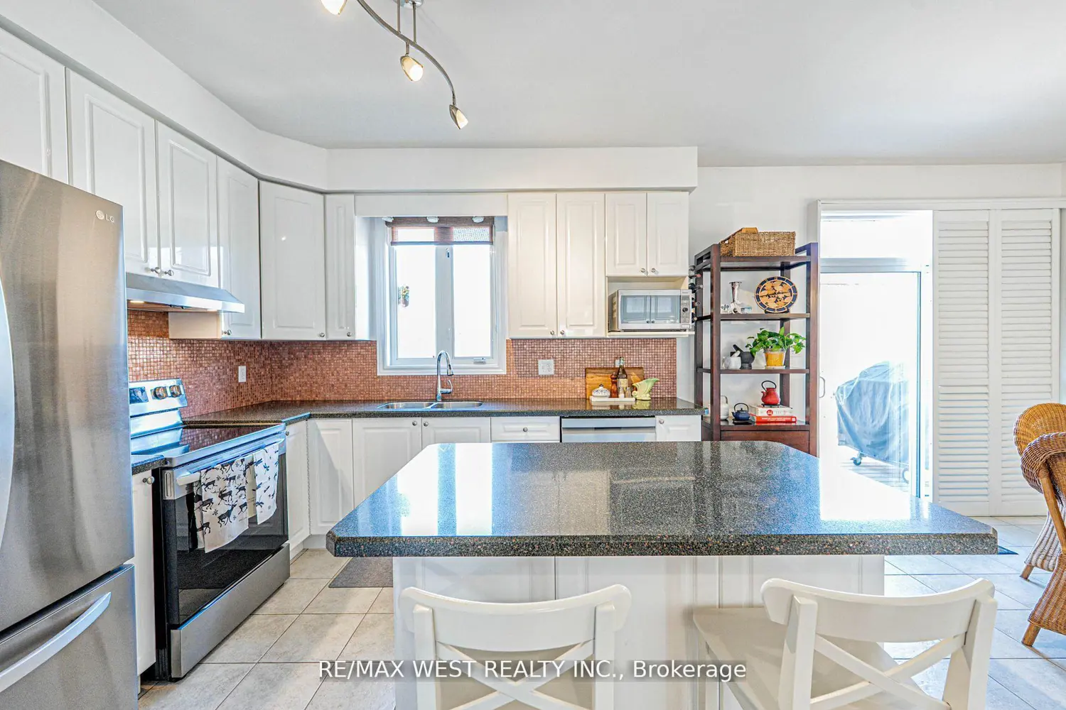 Additional image 8 of 2223 Lapsley Crescent